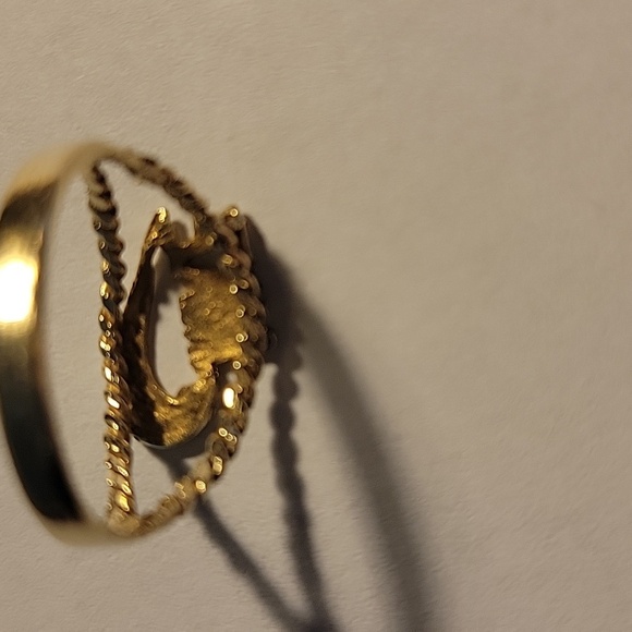 Nike Gold Filigree Ring Vintage - Picture 5 of 14